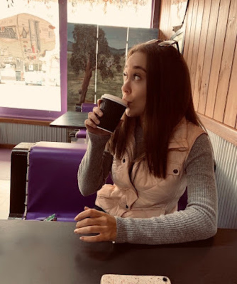 Meet your Posher, Elizabeth - Picture 1 of 1